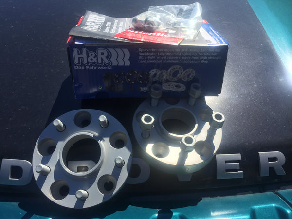 Freelander 2. H+R 30mm Wheel Spacer Kit. Set of FOUR. 108mm x 5 pcd