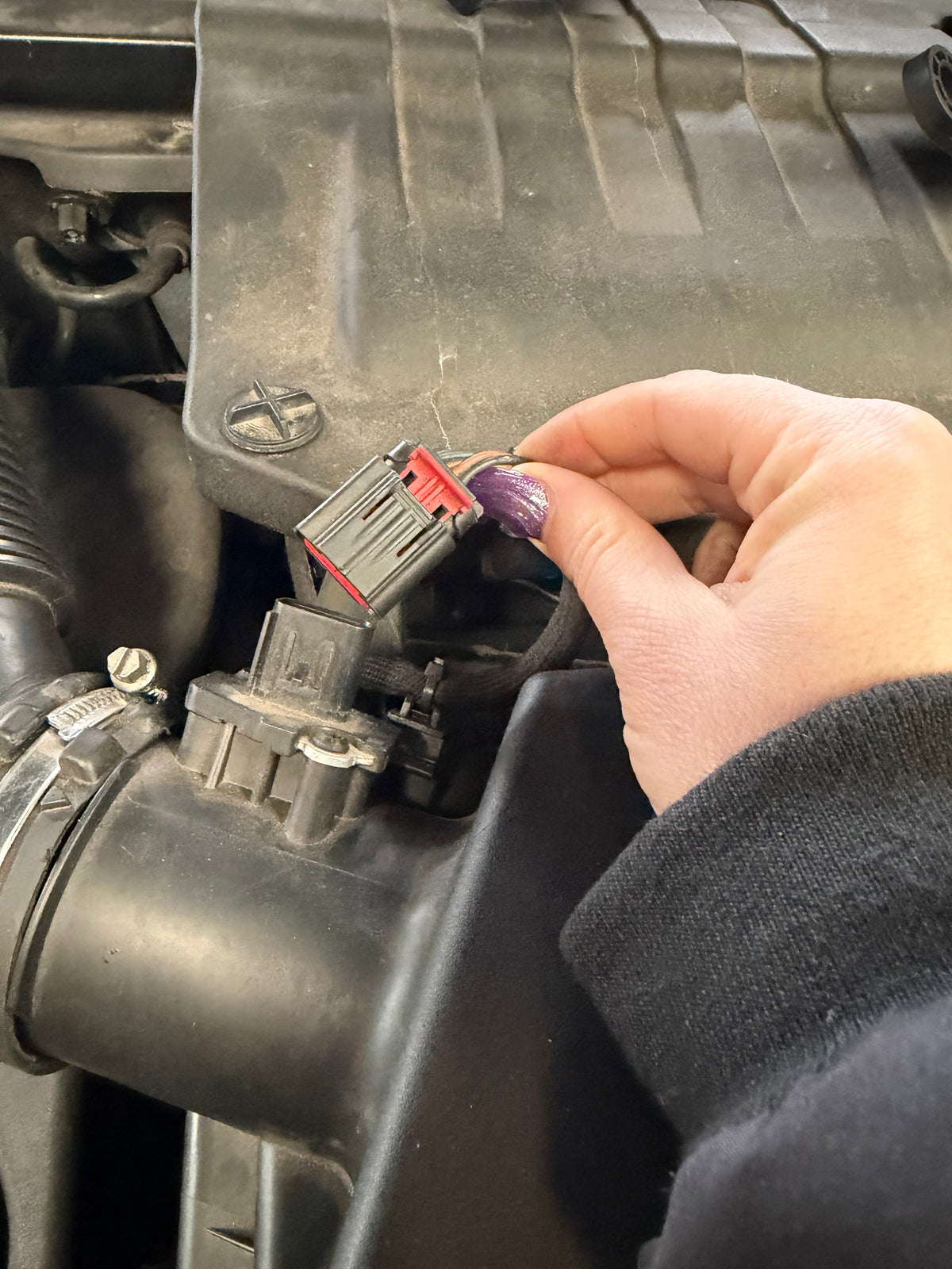 Range Rover Evoque Air Box Drain Valve Replacement