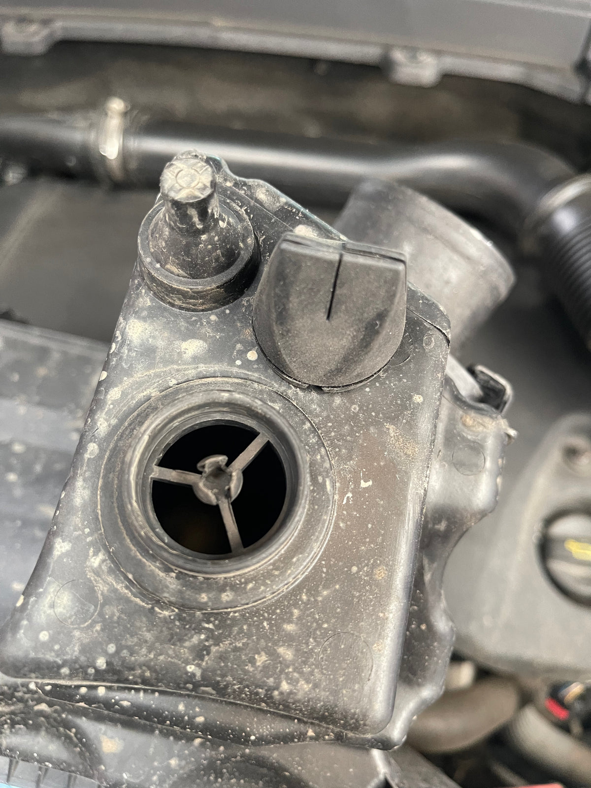 Freelander 2 modified airbox one way valve.