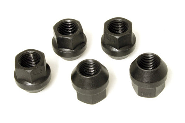 Discovery 3&4 Terrafirma Black Wheel Nut For 18X8 Steel Wheel
