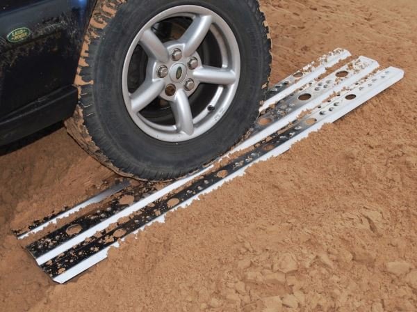 Aluminium sand track pair
