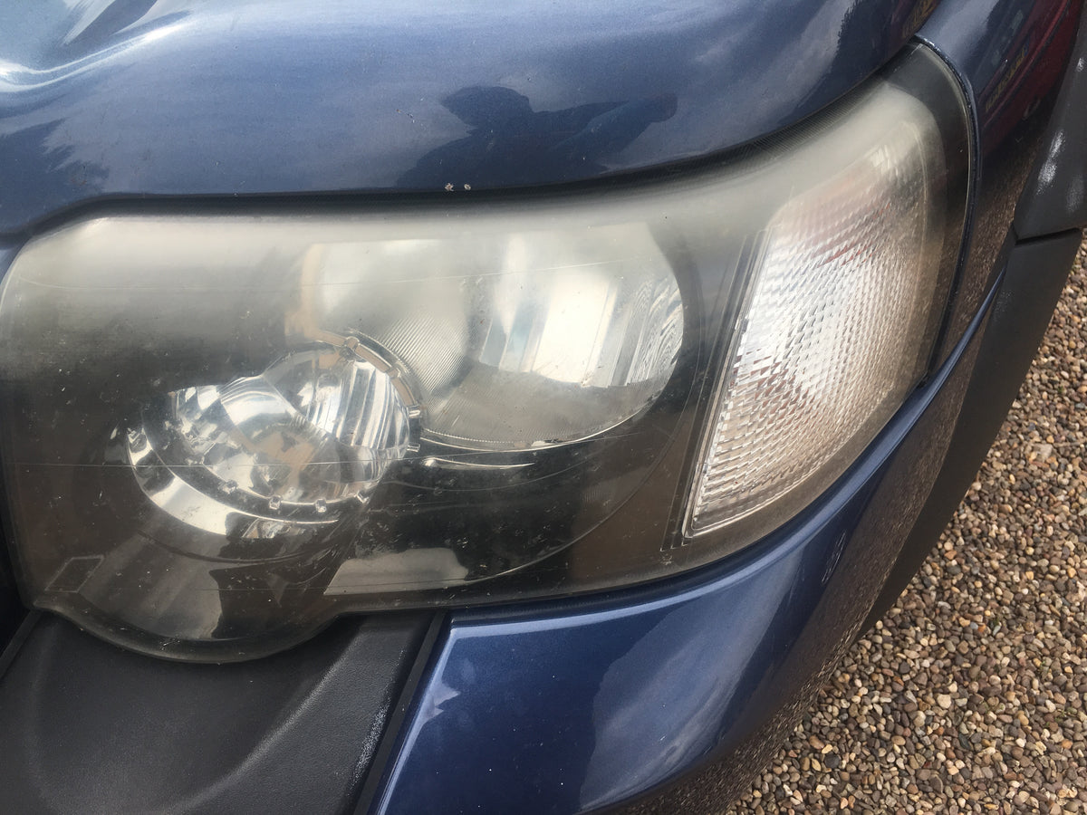 Headlight Restoration / Cleaning Kit