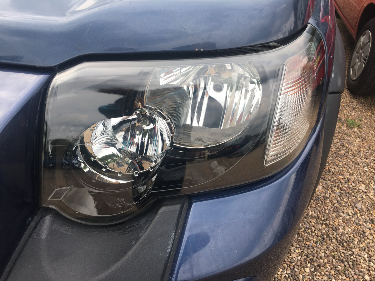 Headlight Restoration / Cleaning Kit