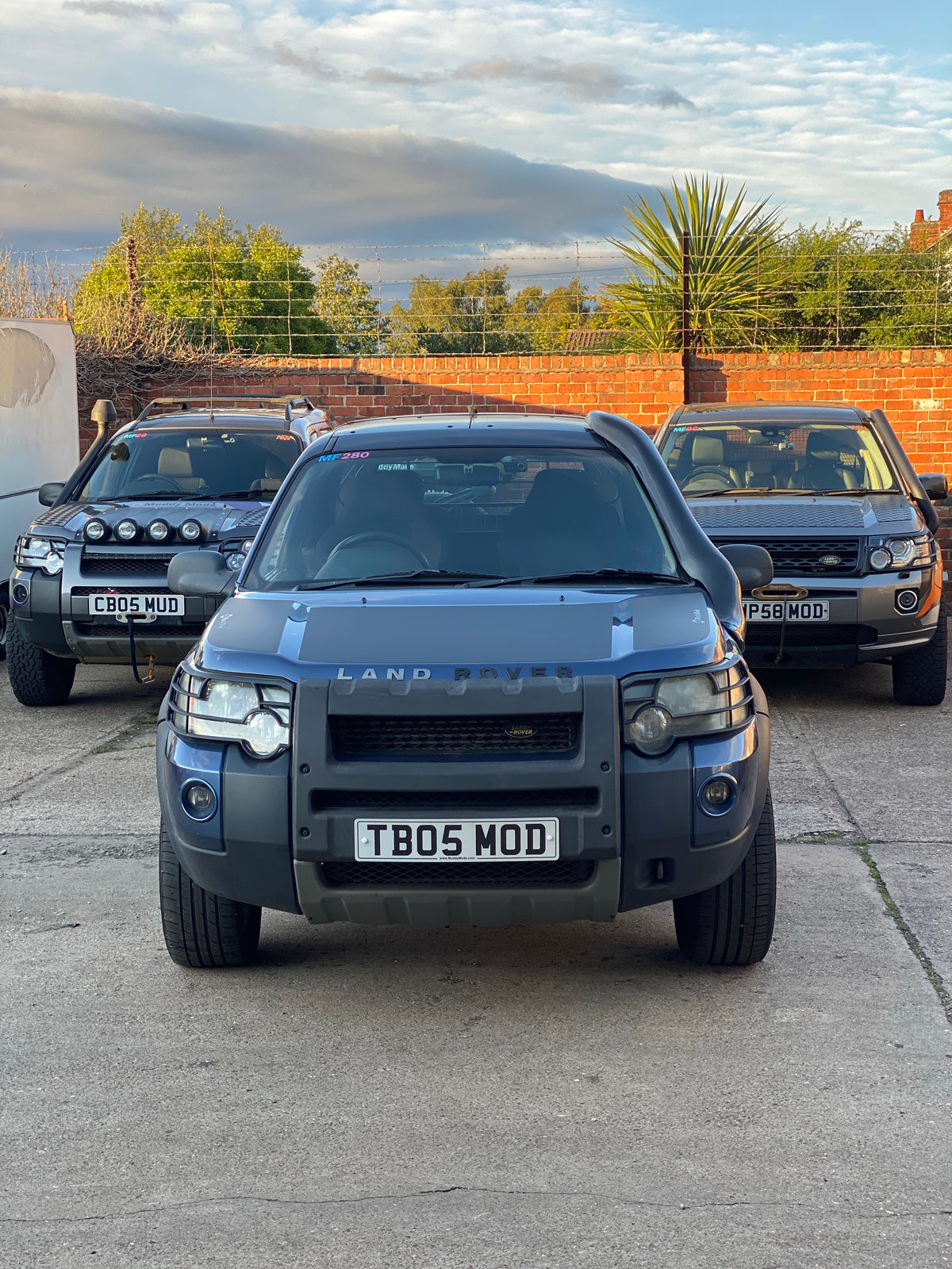 Freelander 1 Bonnet Vinyl 3pc Set